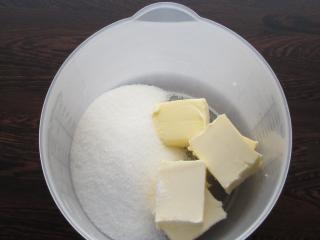 příprava vyšlehaného máslového základu