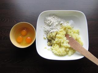 vypracování jemného bramborového těsta