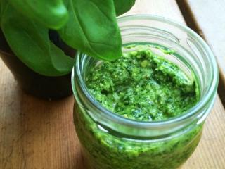 Jak udělat netradiční cuketové pesto | recept