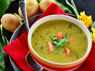 Jak uvařit okurkovou polévku | recept